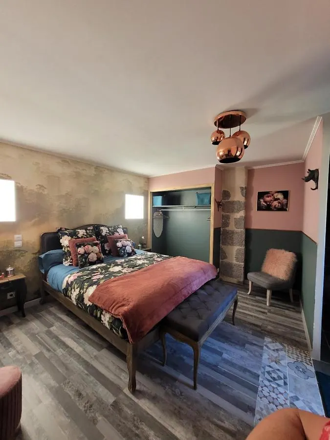 La Reyniere Bed and Breakfast Serres  0*, Serres (Hautes-Alpes)