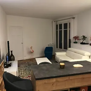 https://cosy-appartement-in-15th-convention-center.fr-paris.fr